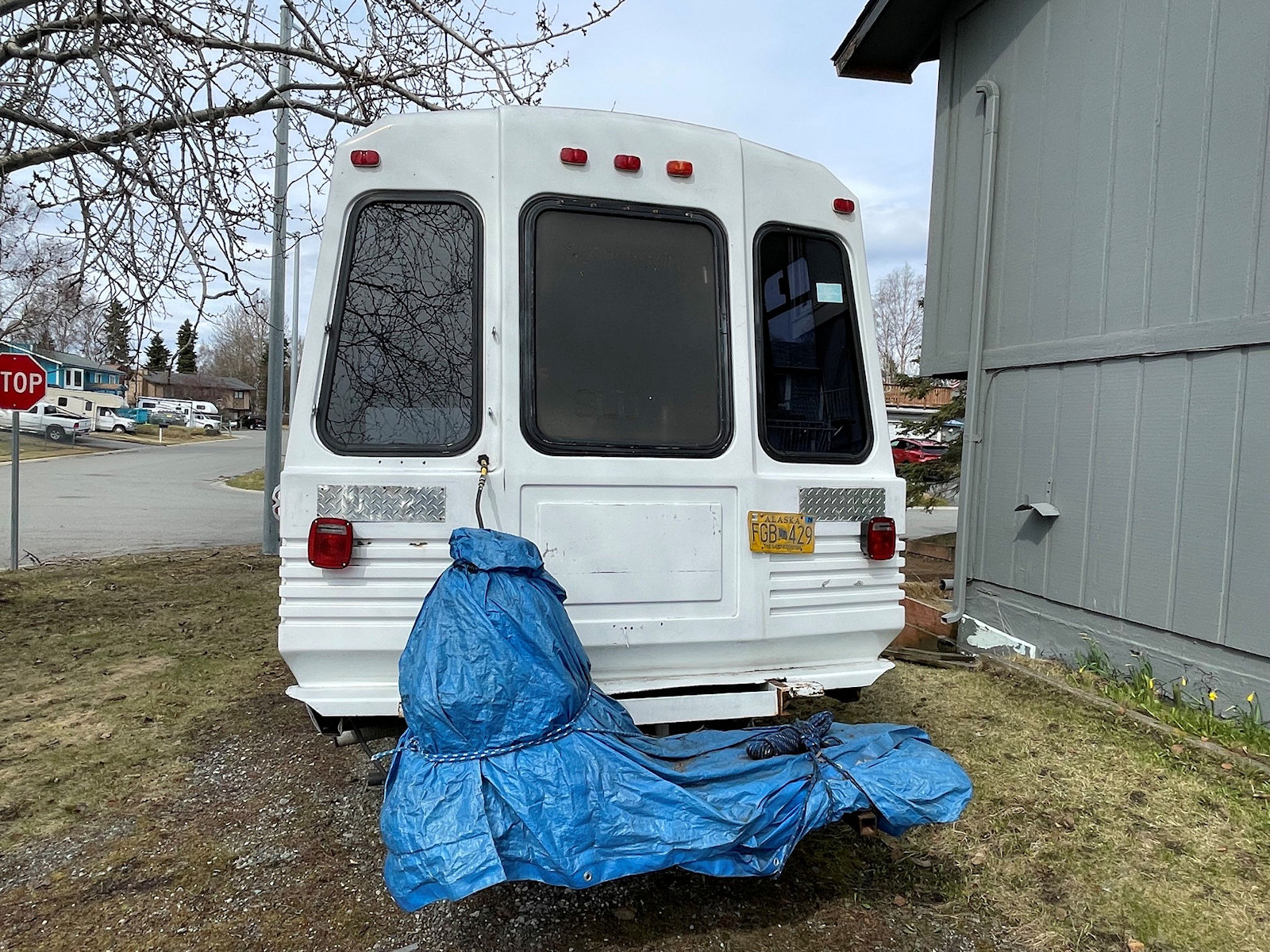 Rear view of Ford Econoline 350 food truck